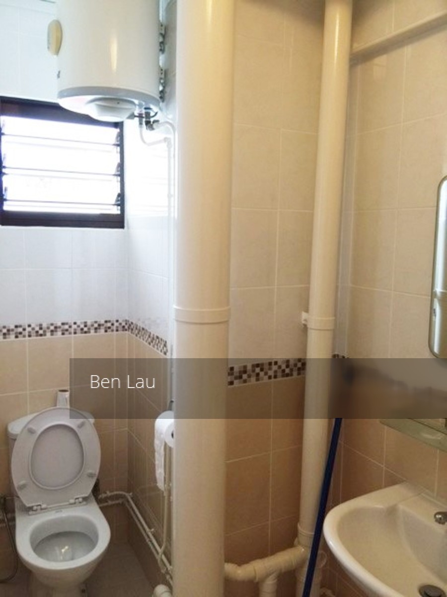 Blk 323 Jurong East Street 31 (Jurong East), HDB Executive #125250762